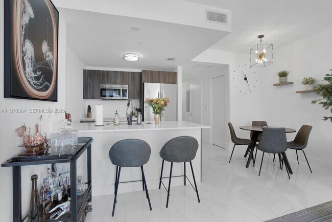 Building Photo - 488 NE 18th St