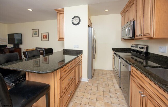 Building Photo - 221 N 36th Ave