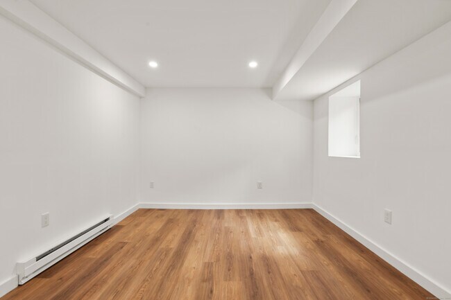 Building Photo - 3840 Black Rock Tpke