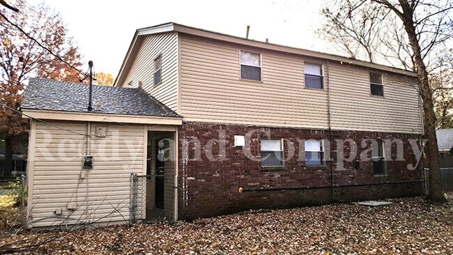Building Photo - 5194 Colewood Ave