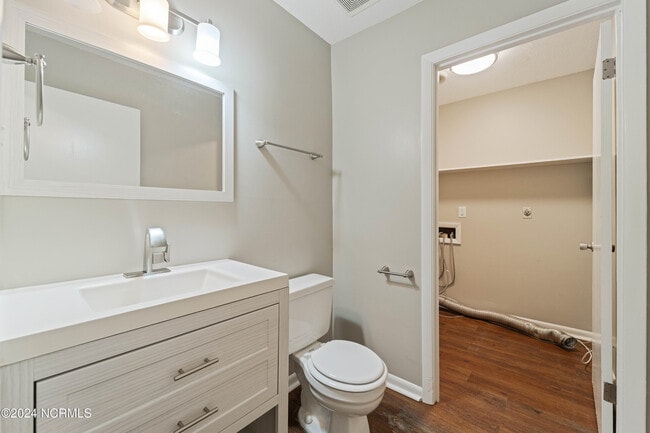 Building Photo - 9 S Onsville Pl