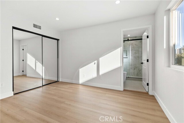 Building Photo - 552 Hahn Ave