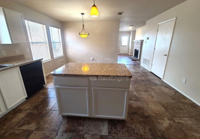 Building Photo - 2736 Murphy Dr