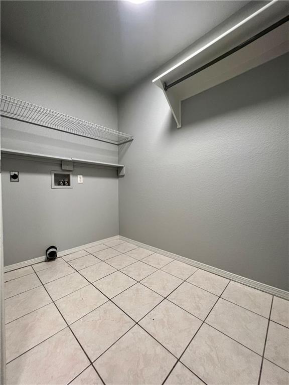 Building Photo - 2004 S Old Wire Rd