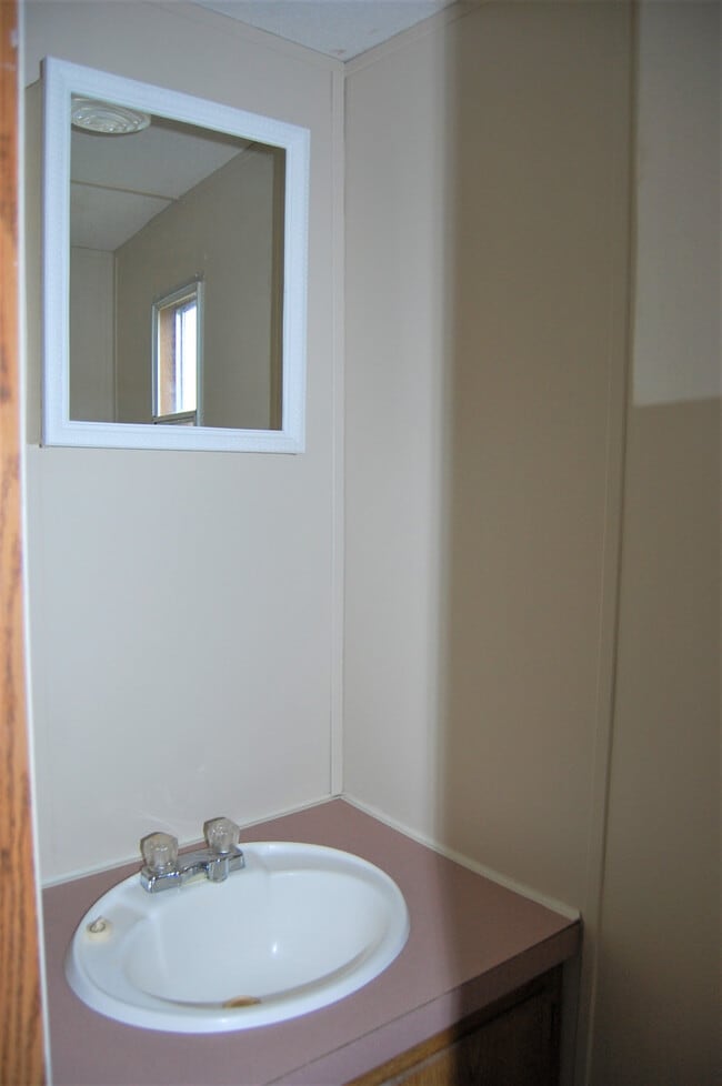 Building Photo - 3/1.5 in The Park at Hwy 16 Unit #5; Locat...
