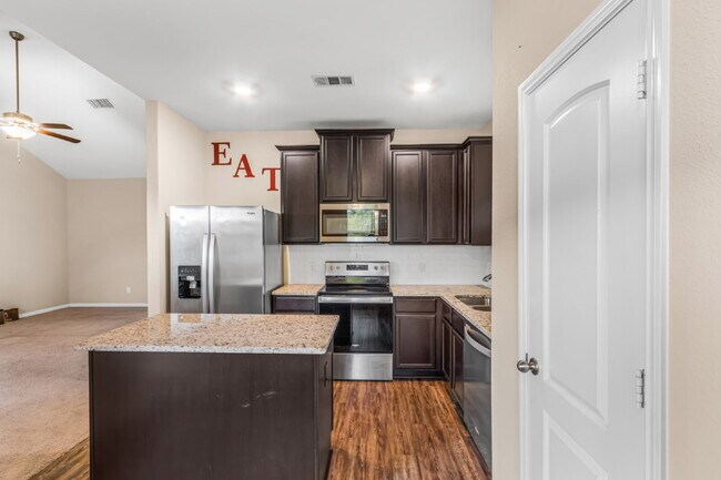 Building Photo - Single family Home in Princeton