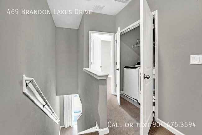 Building Photo - 469 Brandon Lks Dr