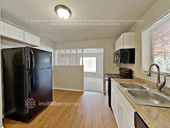 Building Photo - 7361 Quivas St