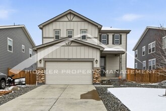 Building Photo - Gorgeous Home with Washer/Dryer and 2-Car Garage
