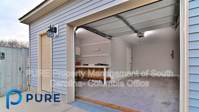 Building Photo - 995 Yarrow Ln