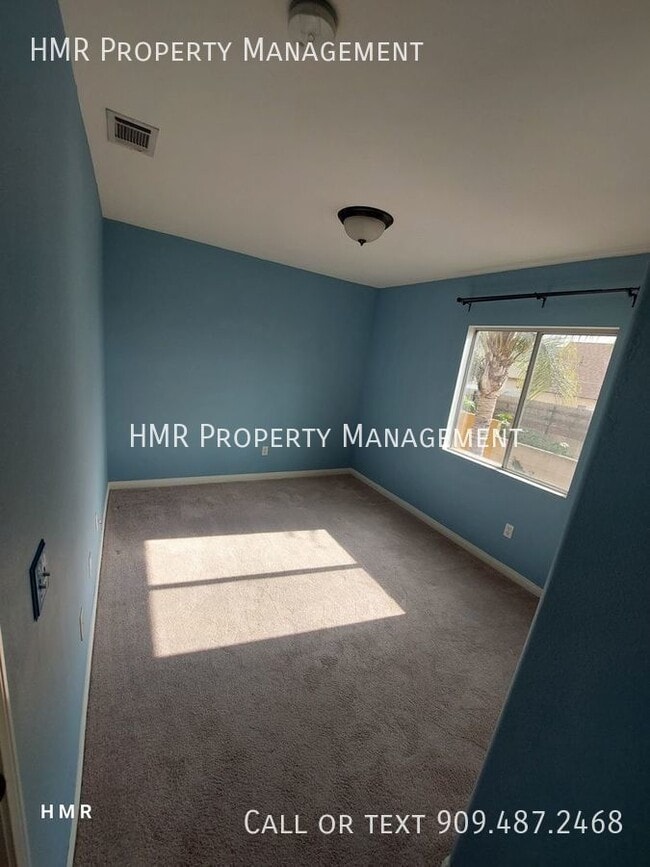 Building Photo - Tranquil Oasis: 4 Bedroom 3 Bath Two-Story