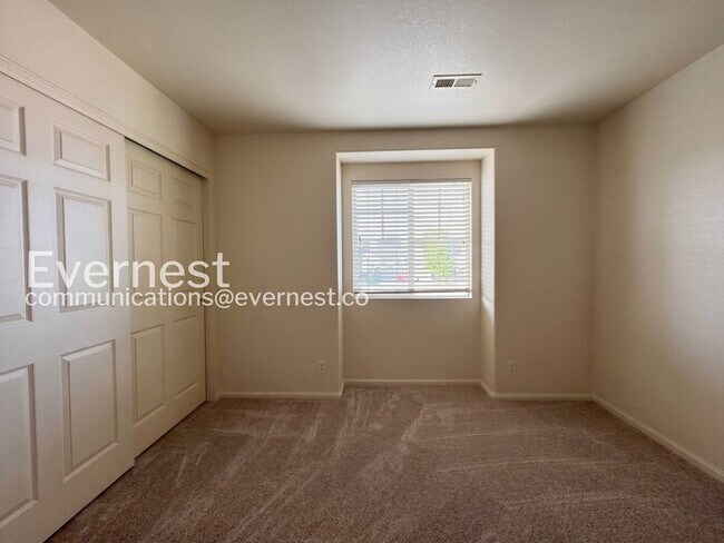 Building Photo - 5849 Turnstone Pl