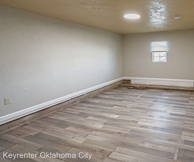 Building Photo - 3 br, 1 bath House - 1738 N Meridian Ave