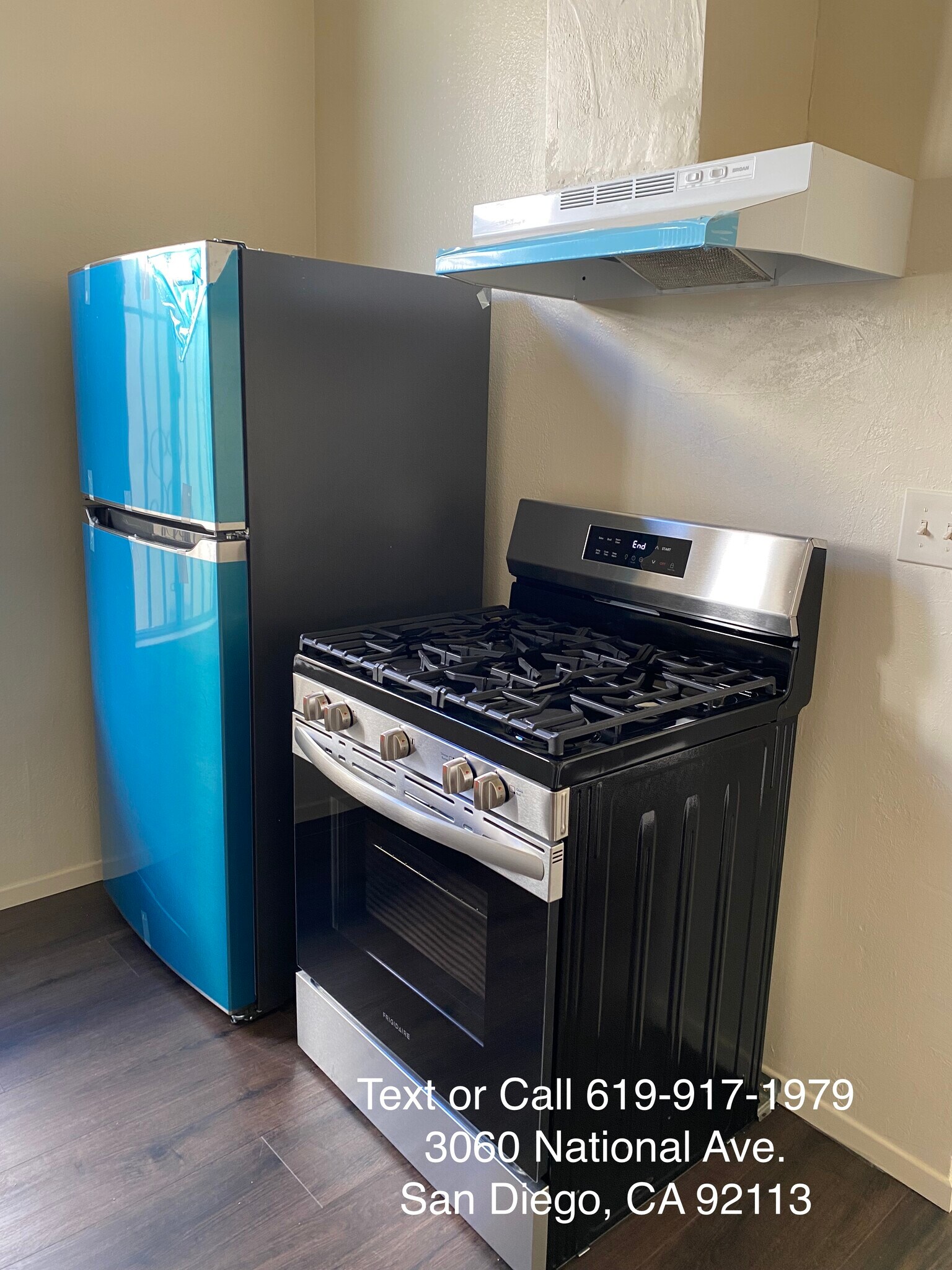 New appliances - 3060 National Ave