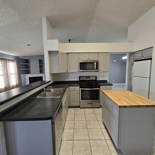 Building Photo - 7304 Grange Ave NW