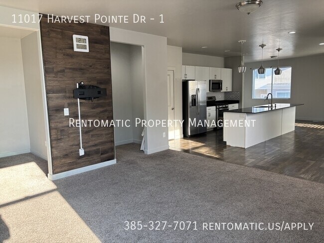Building Photo - 11017 Harvest Pointe Dr