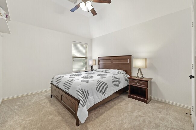 Building Photo - 7944 Cherry Springs Ct