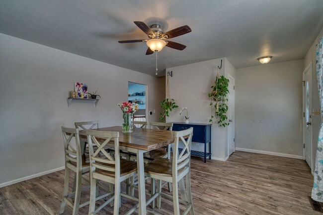 Building Photo - Charming 4 Bed 2 Bath Home in 80917!!!