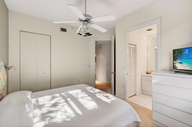 Building Photo - 2512 Coco Plum Blvd