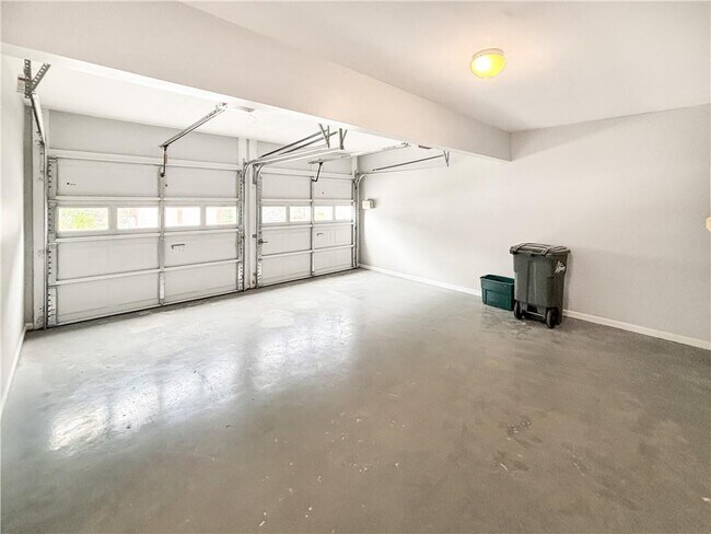 Building Photo - 2092 Drogheda Ln