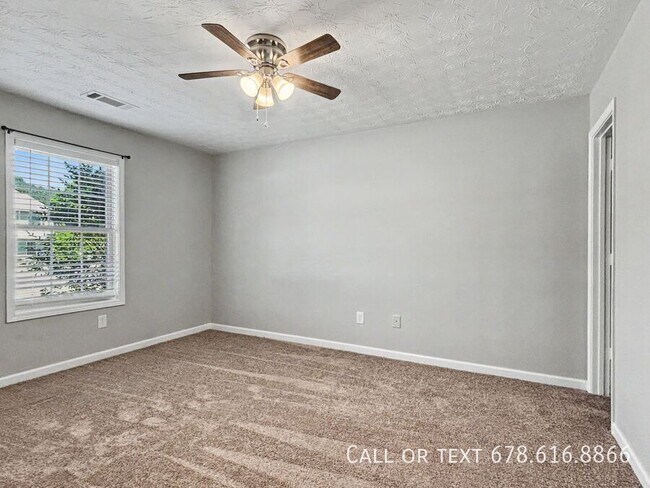 Building Photo - 80 Rivercrest Ln