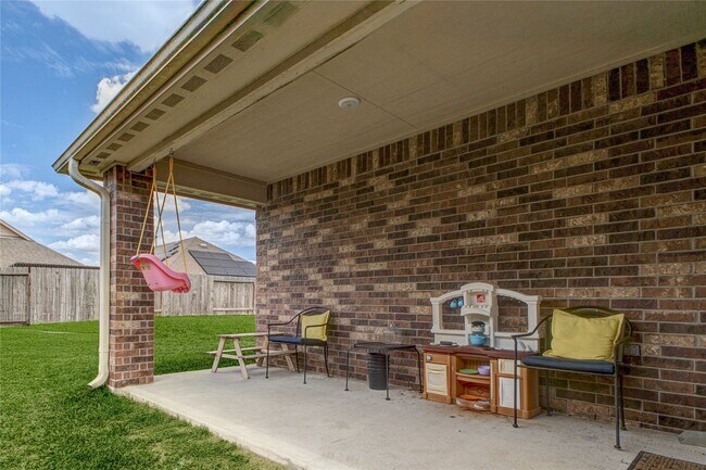 Building Photo - 23810 Rivage Ridge Dr