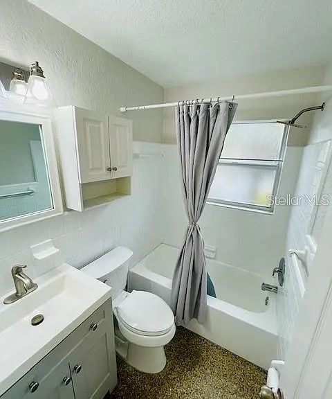 Building Photo - 212 S Church Ave