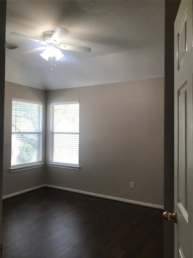 Building Photo - 2206 Lashley Ct