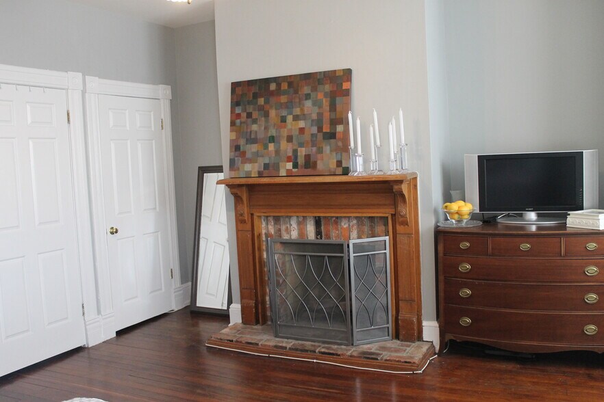 Bedroom 1 - 533 8th Street Northeast
