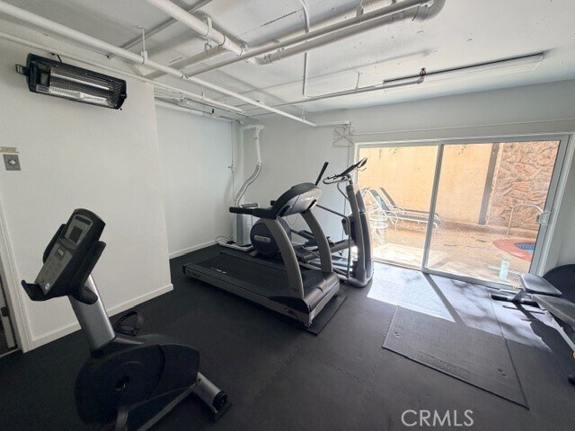 Building Photo - 14106 Dickens St