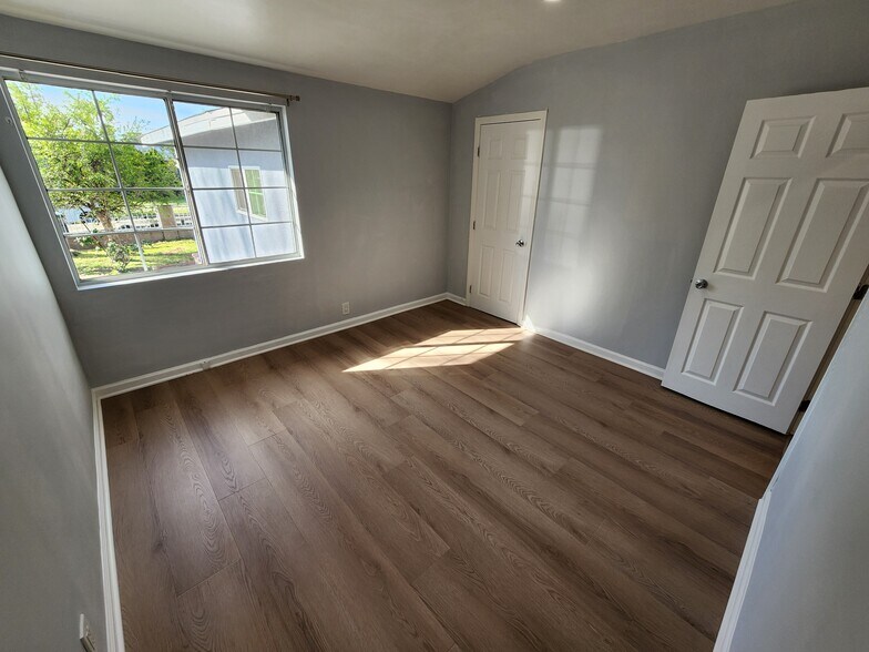 Building Photo - 12549 Barbara Ann St