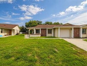 Building Photo - 660 Royalty Ct