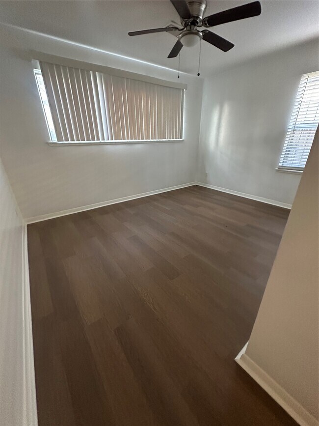 Building Photo - 3826 Botany Ln