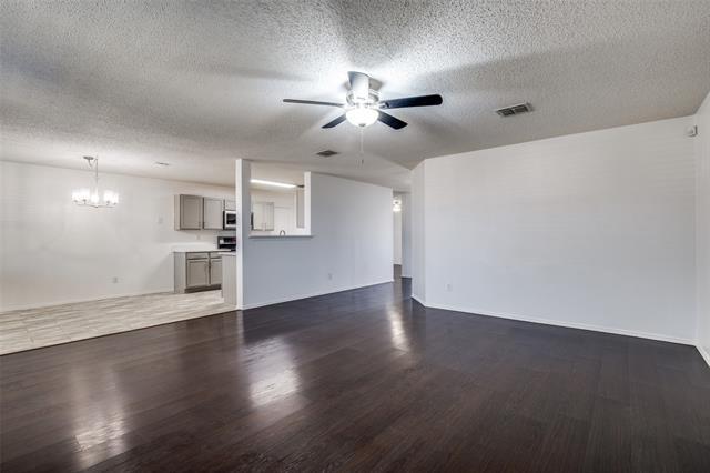 Building Photo - 1501 Big Lake