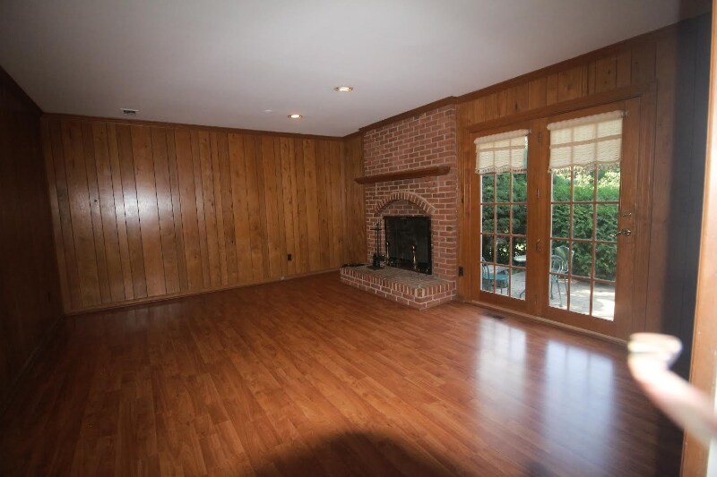 Building Photo - 17 Beauvoir Ct