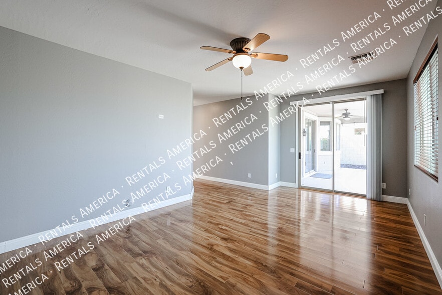 Building Photo - 2437 W Red Range Way