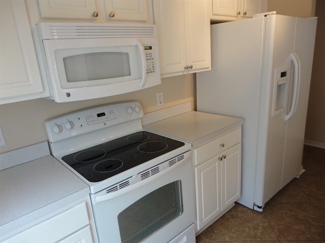 Building Photo - 11837 Brenford Crest Dr