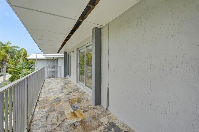 Building Photo - 7401 SW 82nd St