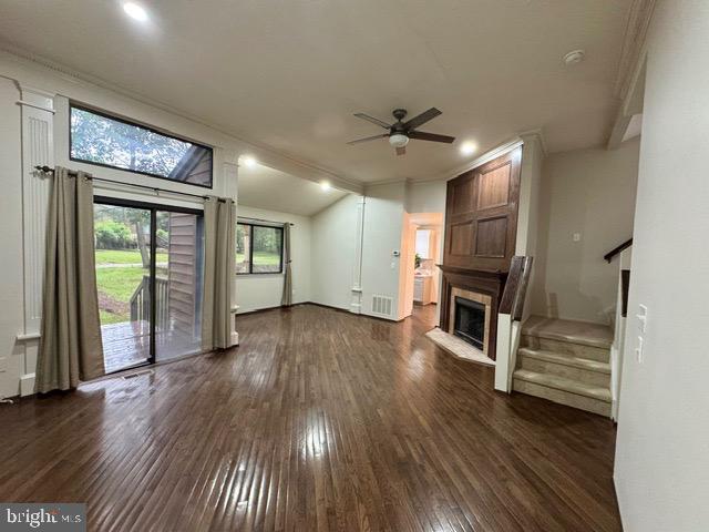Building Photo - 165 Sayre Dr