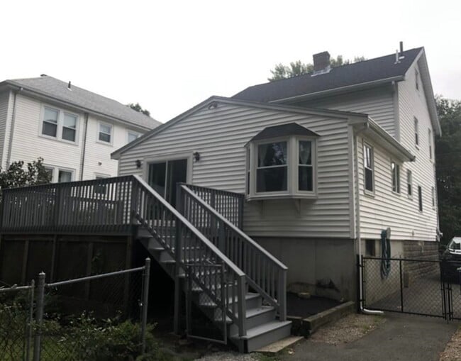 Building Photo - 28 Bradley Rd