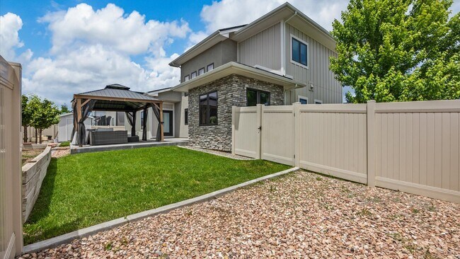 Building Photo - 2545 Fryingpan Dr