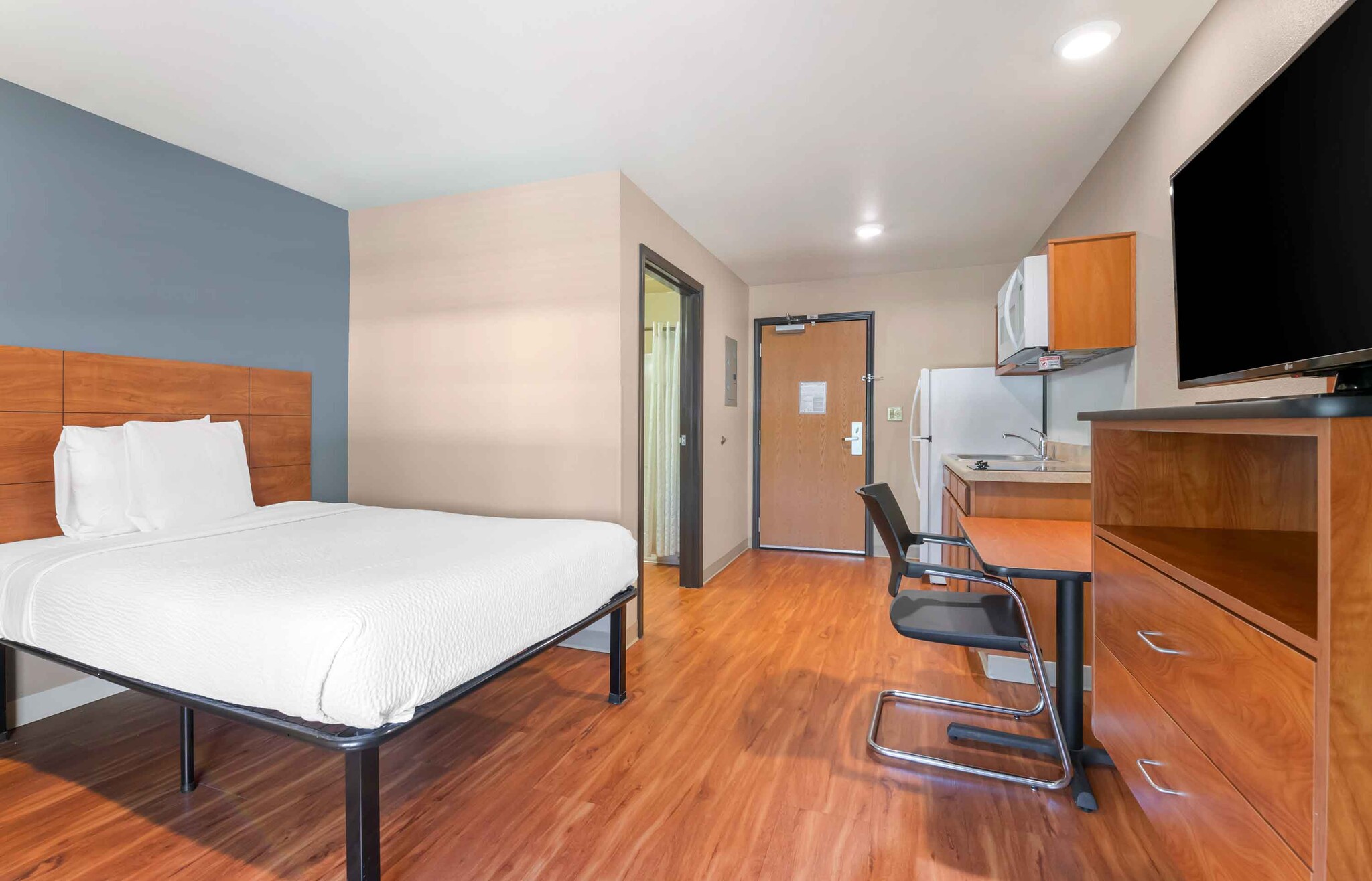 Building Photo - Furnished Studio-Indianapolis - Greenwood