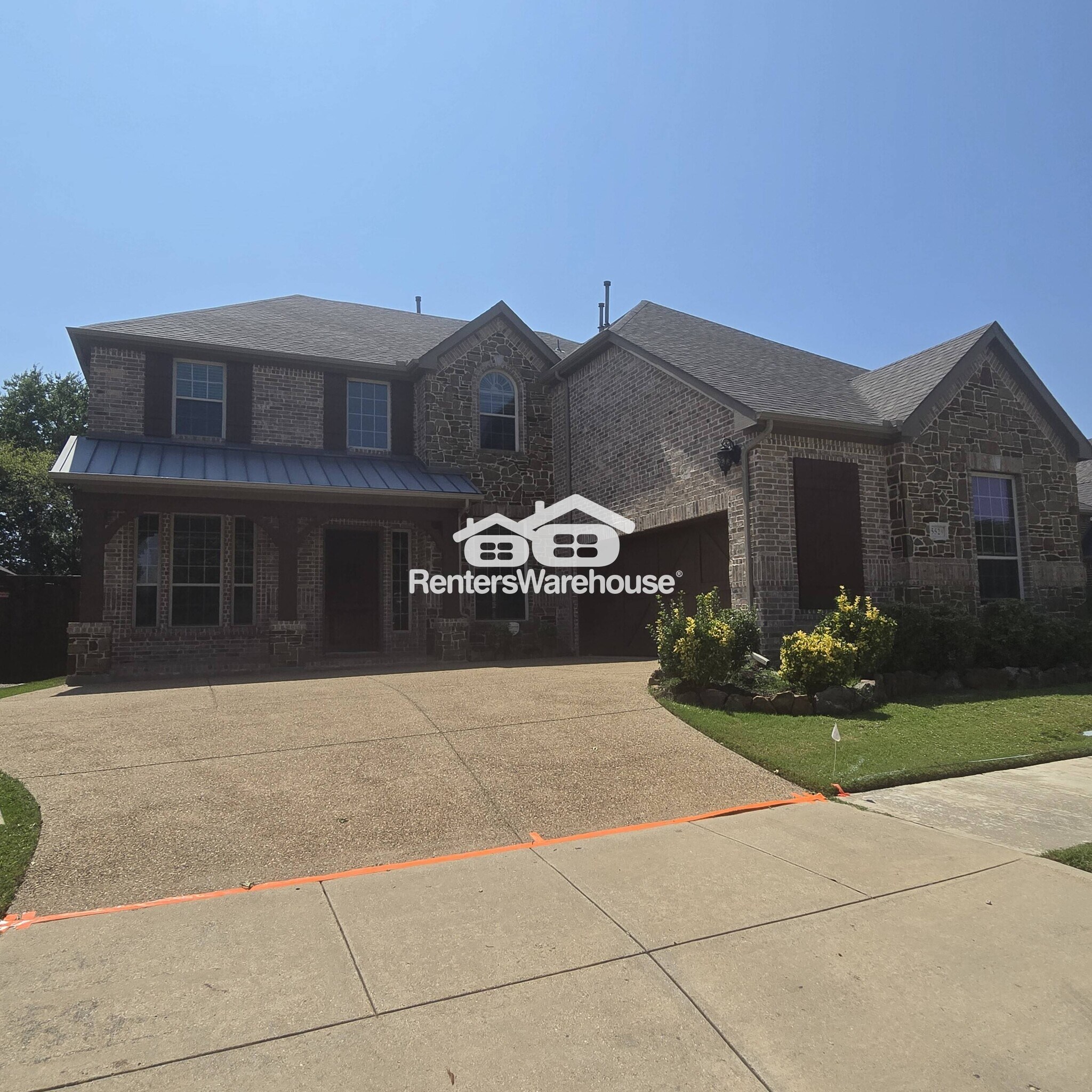 Building Photo - 5529 Bentrose Dr