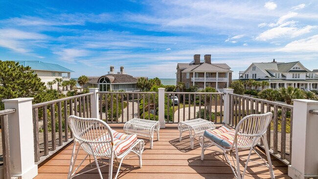 Building Photo - 858 Debordieu Blvd