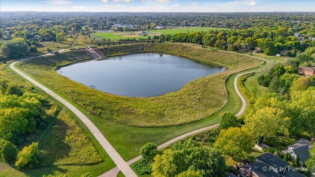 Building Photo - 1 Renaissance Pl