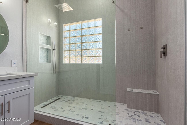 Building Photo - 13711 W Tara Ln