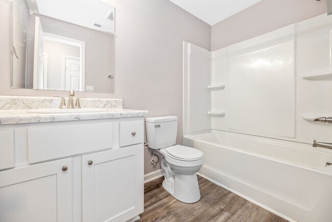 Building Photo - NEW Interior 3 bedroom 2 bathroom home