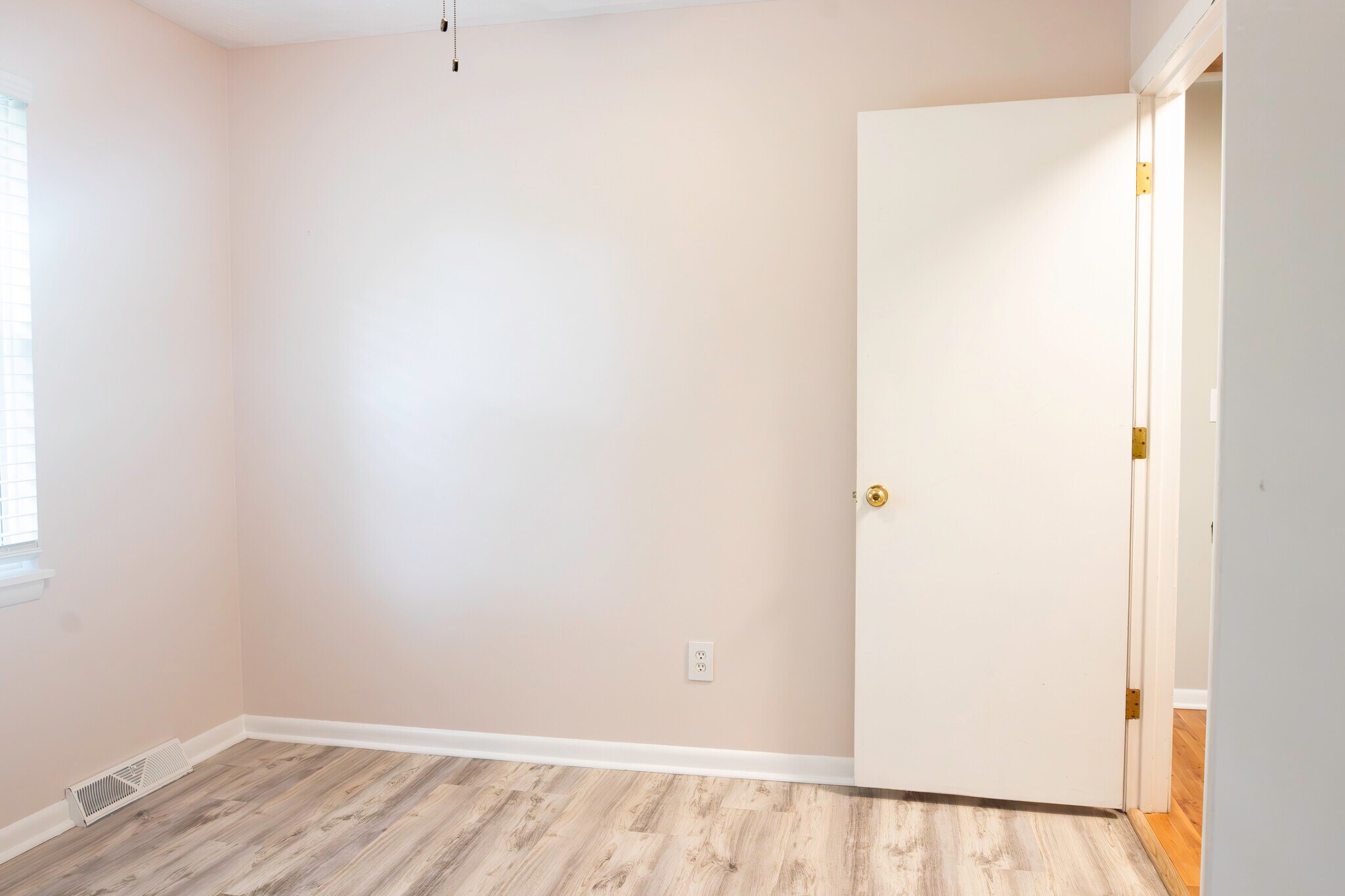 Building Photo - 103 Robleigh Dr