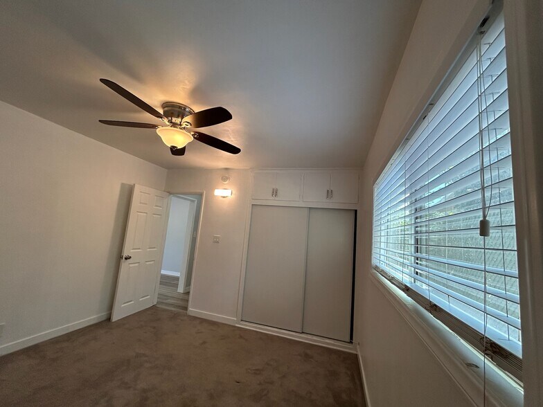 Building Photo - 3821 Rosemead Ave