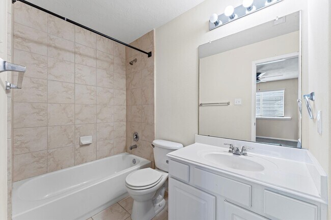 Building Photo - 13310 Cypress Palms Court